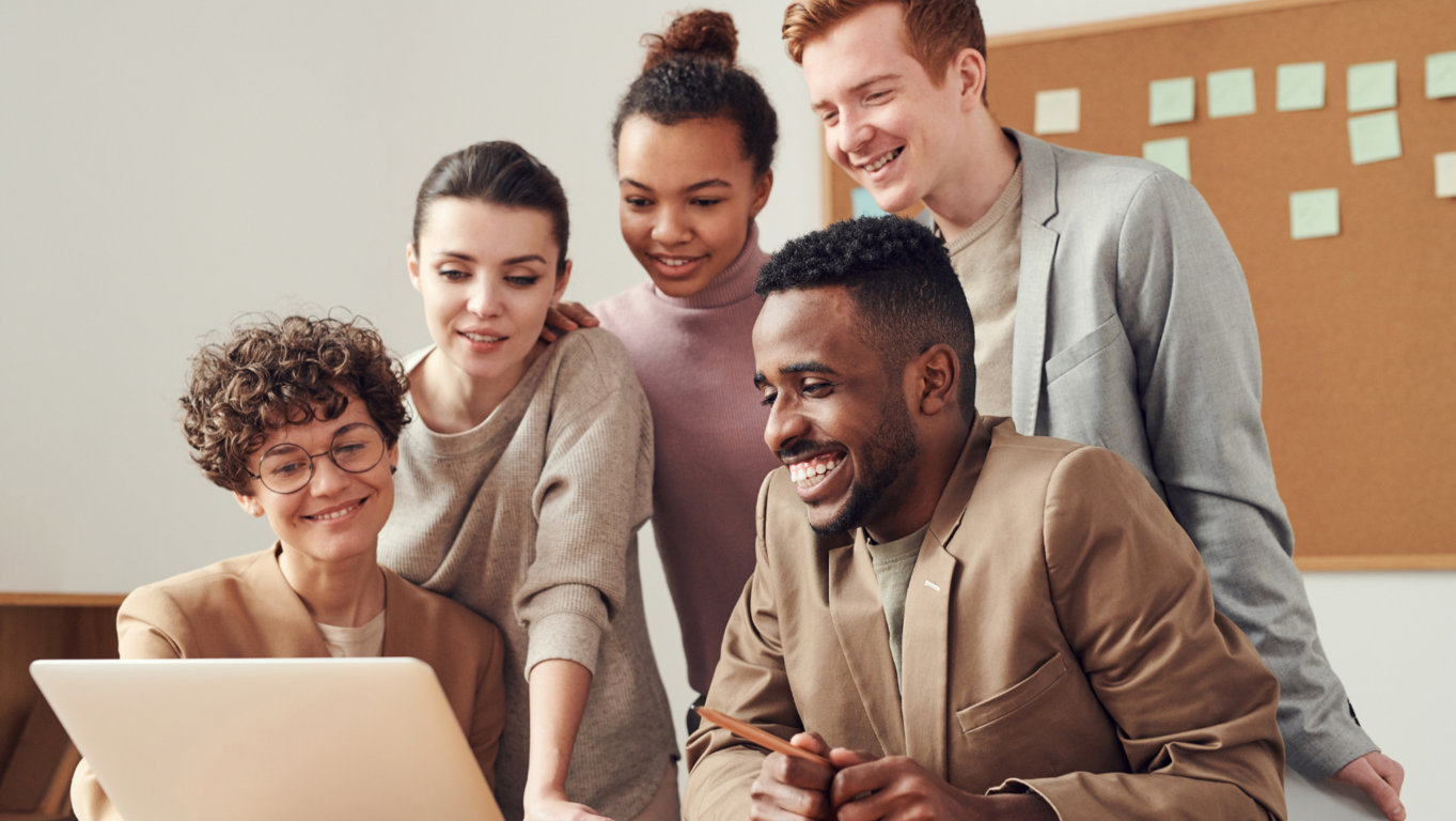 ¡Ahorra dinero en renta con nuestras oficinas virtuales asequibles! 