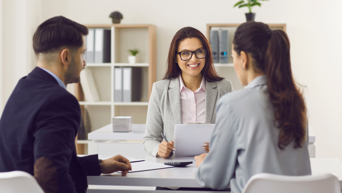 Conoce nuestras opciones de gestión administrativa en el Centro de Negocios LDU 