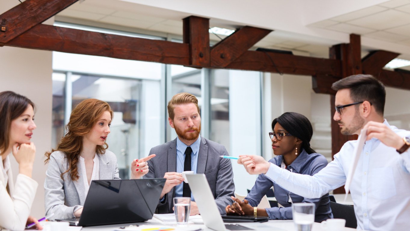 Conoce nuestro servicio de atención telefónica bilingüe en el Centro de Negocios LDU 