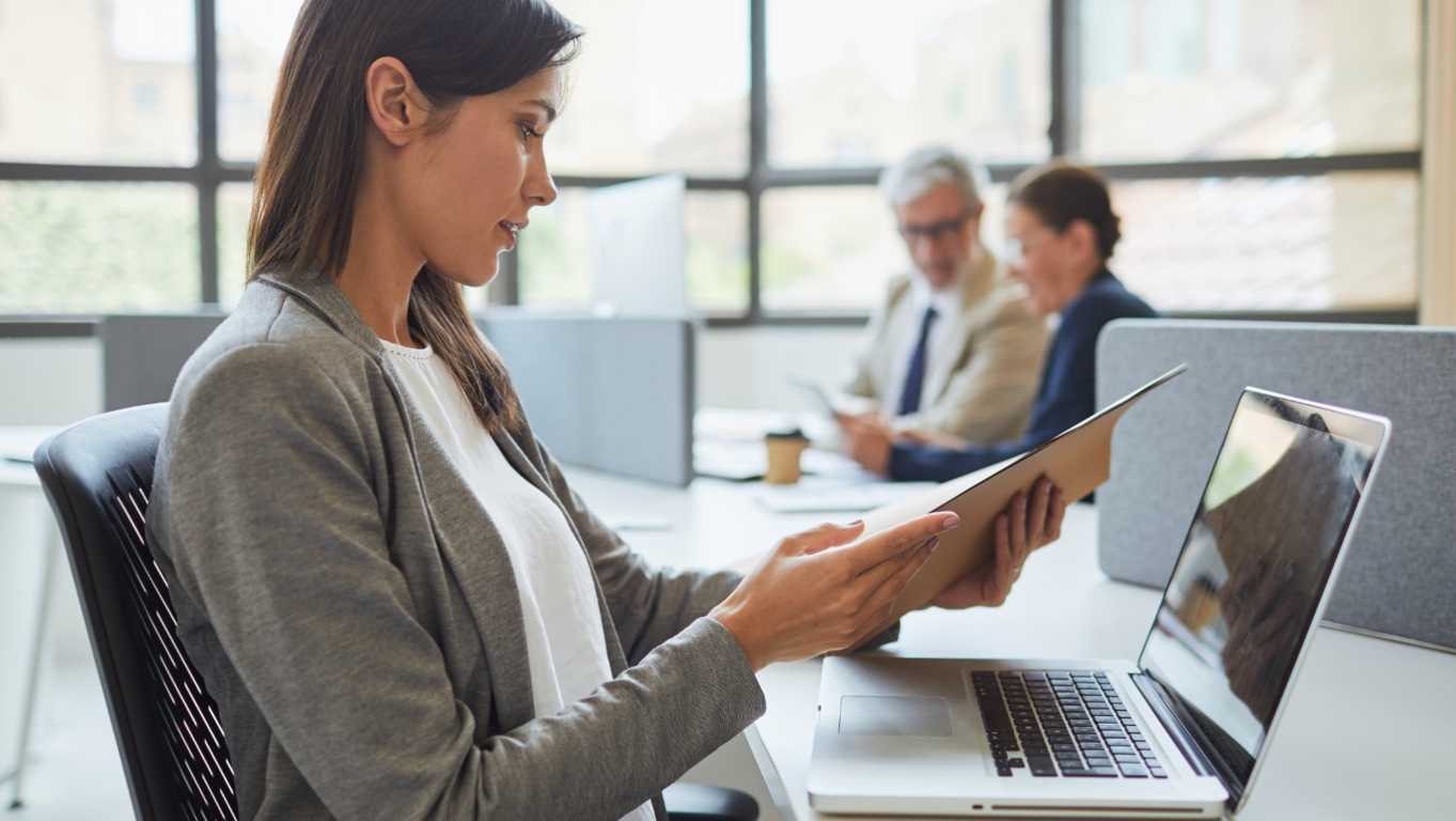 Crea conexiones valiosas en nuestra comunidad de emprendedores en coworking. 