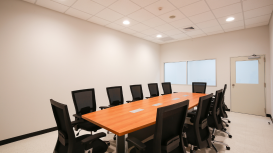 Descubre el lugar perfecto para emprender en el Centro de Negocios LDU. 