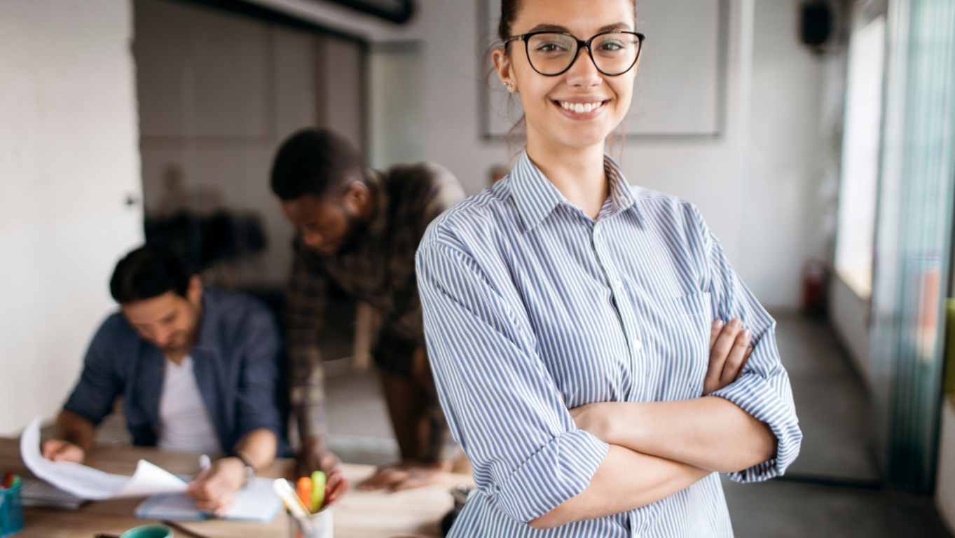 Descubre la clave del éxito empresarial en el Centro de Negocios LDU con nuestro servicio de coworking. 