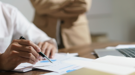 ¡Reduce costos sin renunciar a la calidad! Disfruta de nuestras oficinas amuebladas en el centro de negocios 