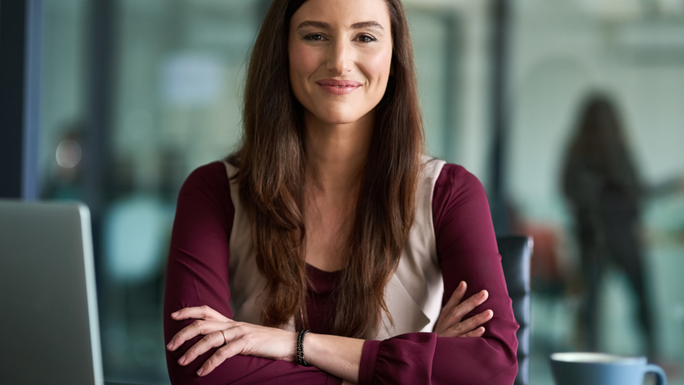 Descubre un lugar ideal para emprender en el Centro de Negocios LDU con nuestro espacio de coworking. 