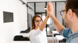 Destaca en el mundo de los negocios con nuestra oferta de coworking 