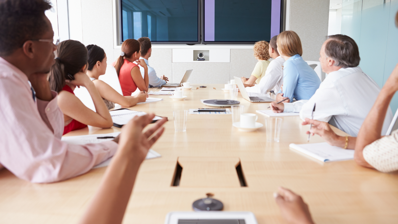 Disfruta de la comodidad y practicidad de nuestras oficinas amuebladas en el centro de negocios 