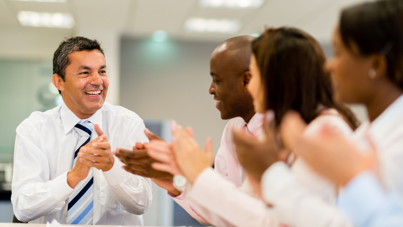 Eleva tu imagen corporativa, sé el primero en rentar nuestras prestigiosas oficinas amuebladas en el Centro de Negocios LDU. 