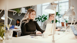 Encuentra la motivación diaria en nuestro innovador centro de coworking. 