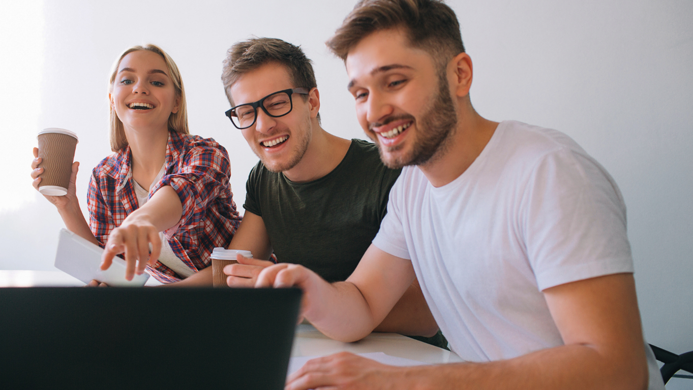 Impulsa tu éxito, sé el primero en rentar nuestras exclusivas oficinas amuebladas en el Centro de Negocios LDU. 