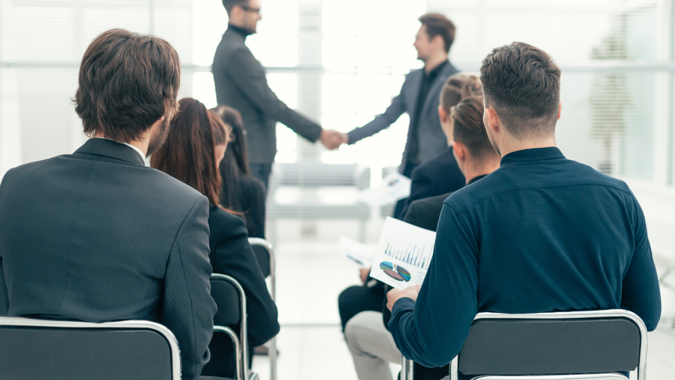 Impulsa tu rendimiento en nuestras zonas de Coworking. 