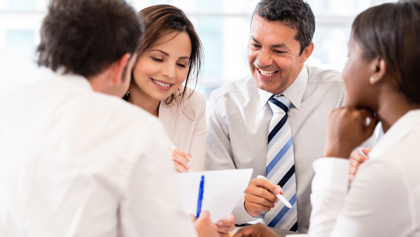 Invierte en tu futuro, sé el primero en rentar nuestras innovadoras oficinas amuebladas en el Centro de Negocios LDU. 