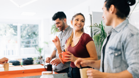Maximiza tus oportunidades de negocio con nuestras modernas salas de juntas 