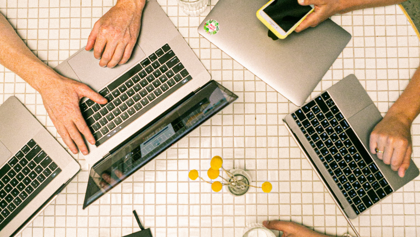 Mejora tu desempeño en nuestras oficinas Coworking. 