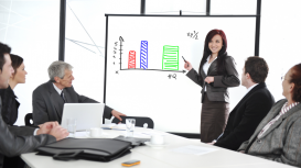 No dejes que el miedo te controle, alquila una sala de juntas y emprende tu camino hacia el éxito 