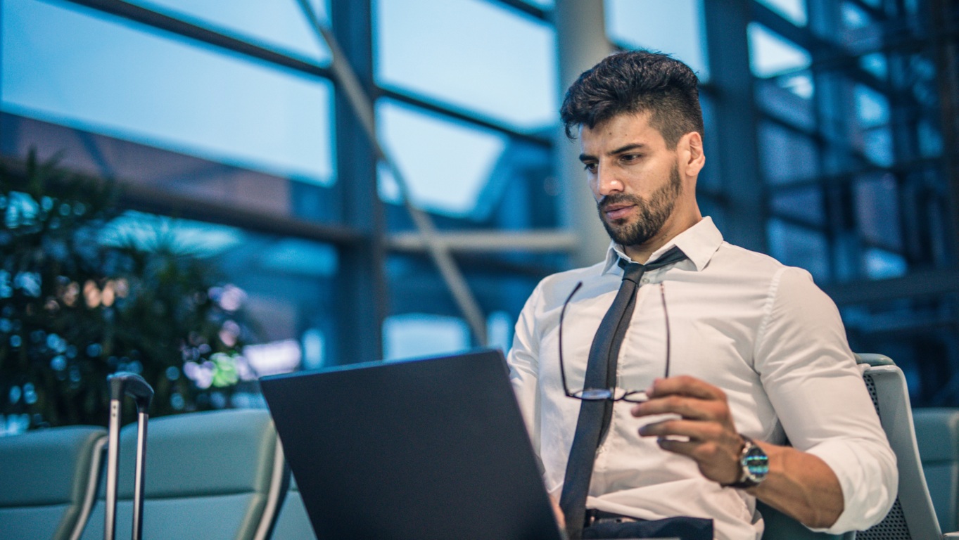 No pierdas más tiempo en desplazamientos, trabaja cerca de casa en nuestro espacio de coworking en el Centro de Negocios LDU. 