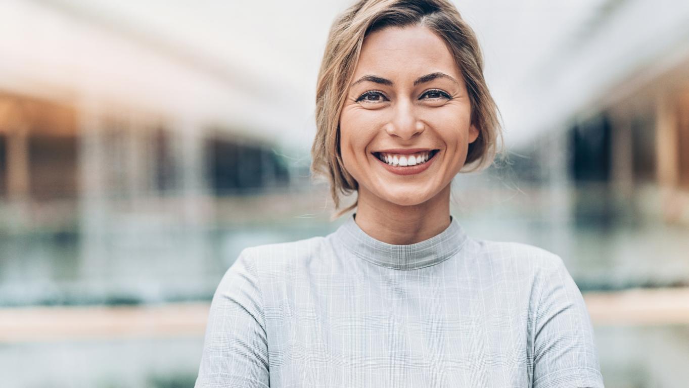 No te conformes con menos, ven a nuestro espacio de coworking en el Centro de Negocios LDU y alcanza el éxito. 