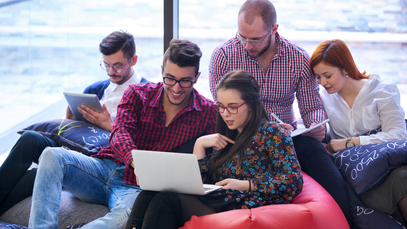 ¿Necesitas un lugar para hacer crecer tu negocio? Descubre nuestro coworking en LDU 