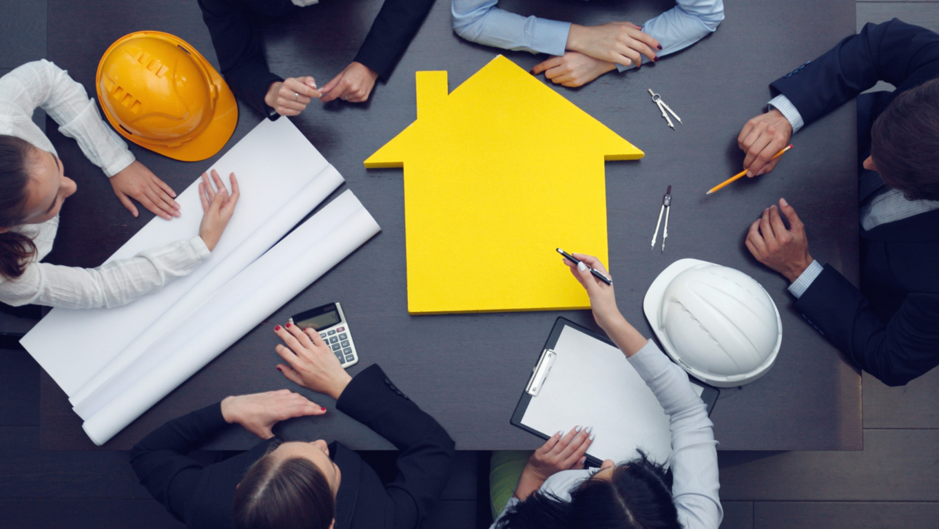 Potencia tu creatividad en el Centro de Negocios LDU con nuestro servicio de coworking. 