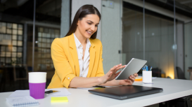 Renta una oficina amueblada en el Centro de Negocios LDU y ahorra tiempo en la configuración de tu espacio de trabajo. 