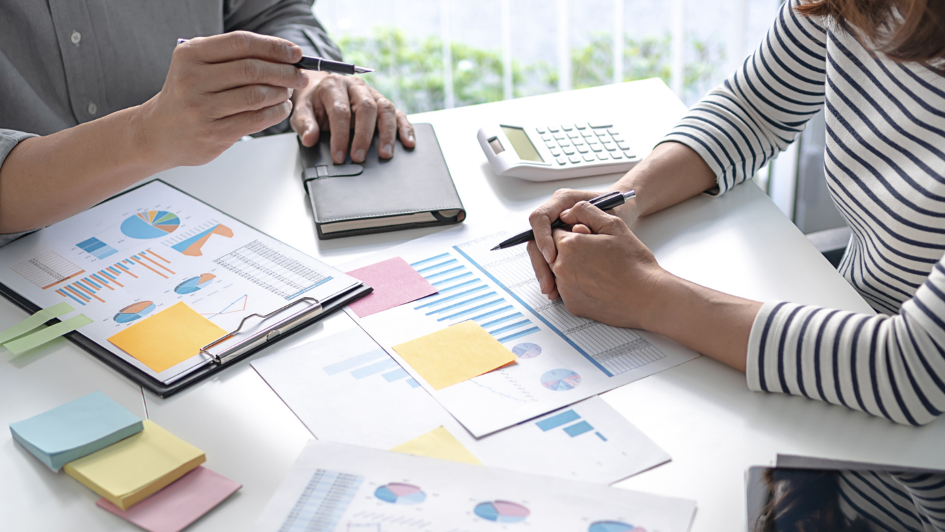 ¿Necesitas una oficina de alto nivel en el Centro de Negocios LDU? ¡Conoce nuestras opciones amuebladas! 