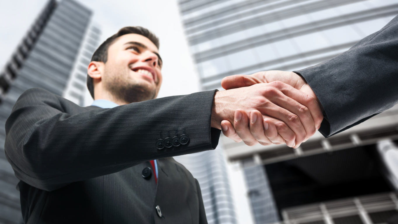 ¿Necesitas una oficina de prestigio en el Centro de Negocios LDU? ¡Conoce nuestras opciones amuebladas! 