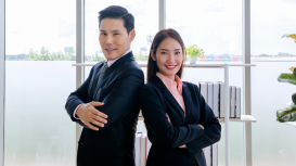 Resalta tu compromiso con la excelencia en nuestras salas de juntas de alta calidad 