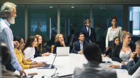 Sé el primero en rentar nuestras oficinas amuebladas en el Centro de Negocios LDU y marca la diferencia en tu industria. 