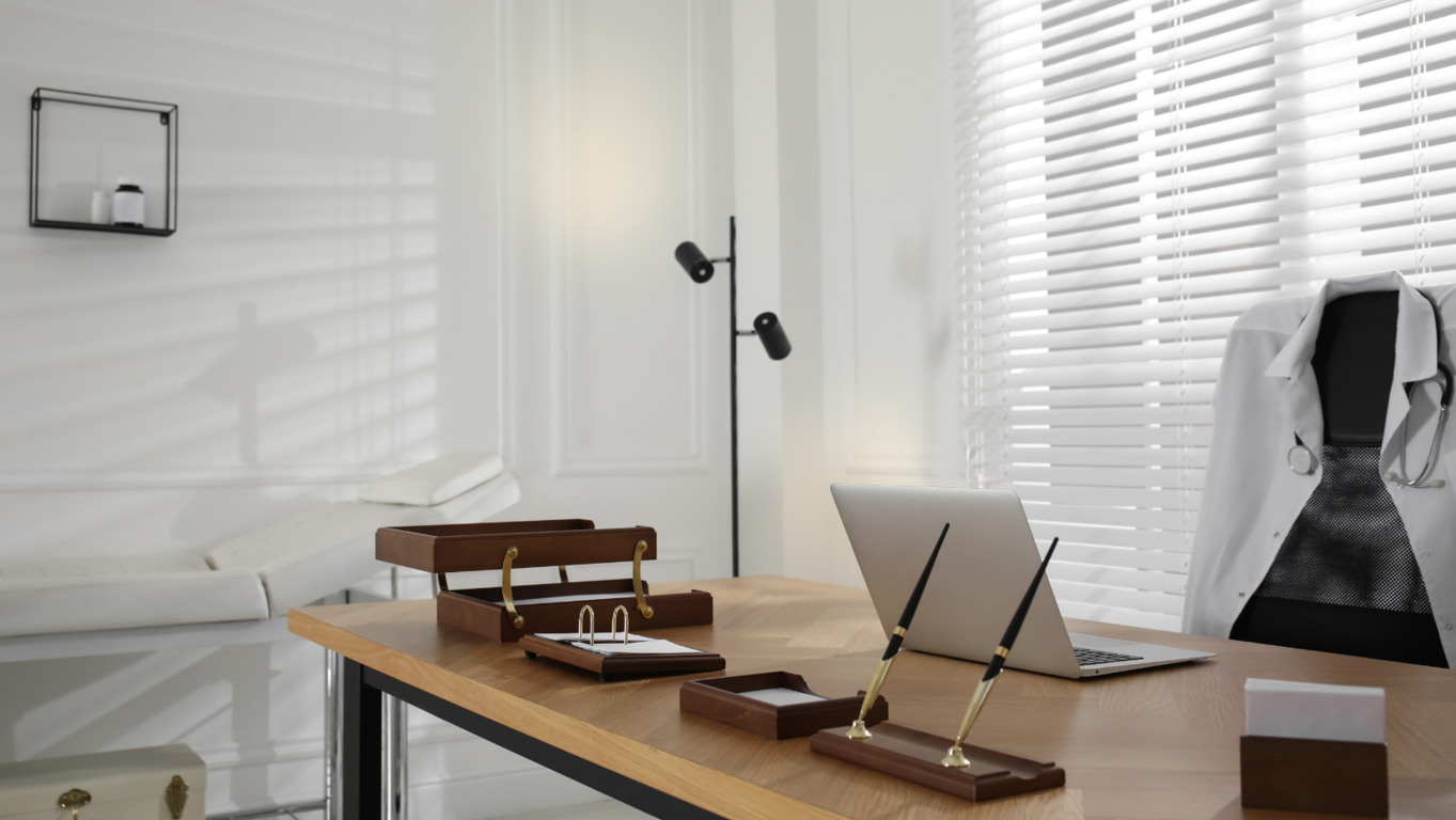 Simplifica tu vida laboral con nuestra renta de espacios de coworking en LDU. 