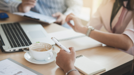 Supera las expectativas de tus clientes con nuestras salas de juntas de última generación 