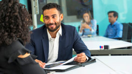 ¿Quieres una oficina equipada en el Centro de Negocios LDU? ¡Conoce nuestras opciones amuebladas y listas para trabajar! 