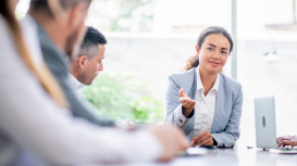 Supera tus inseguridades y lidera con éxito en tus reuniones empresariales 