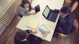 Trabaja con estilo y comodidad en nuestro moderno espacio de coworking. 