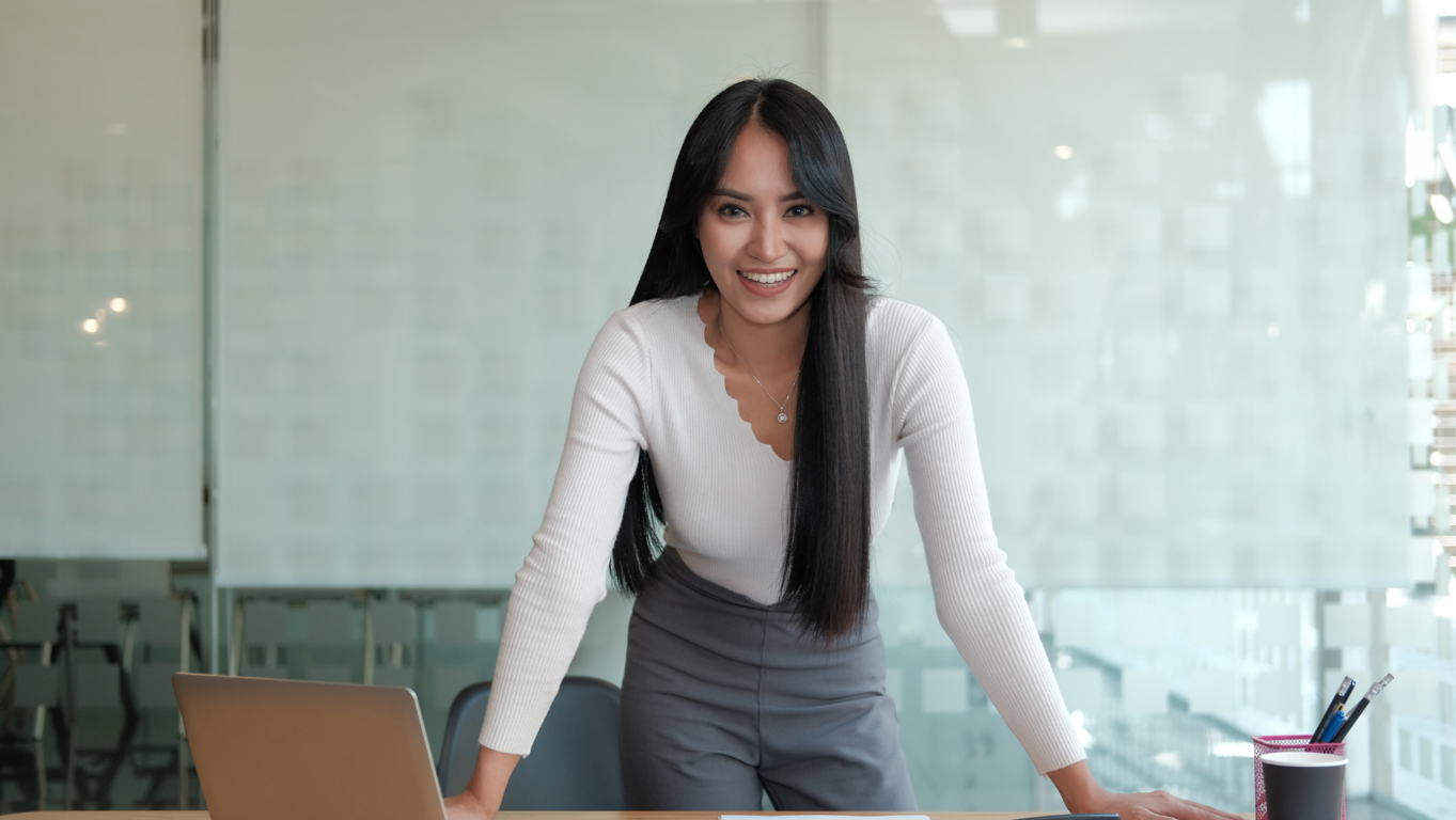 Trabaja con estilo y elegancia en nuestras oficinas exclusivas en el Centro de Negocios LDU. 
