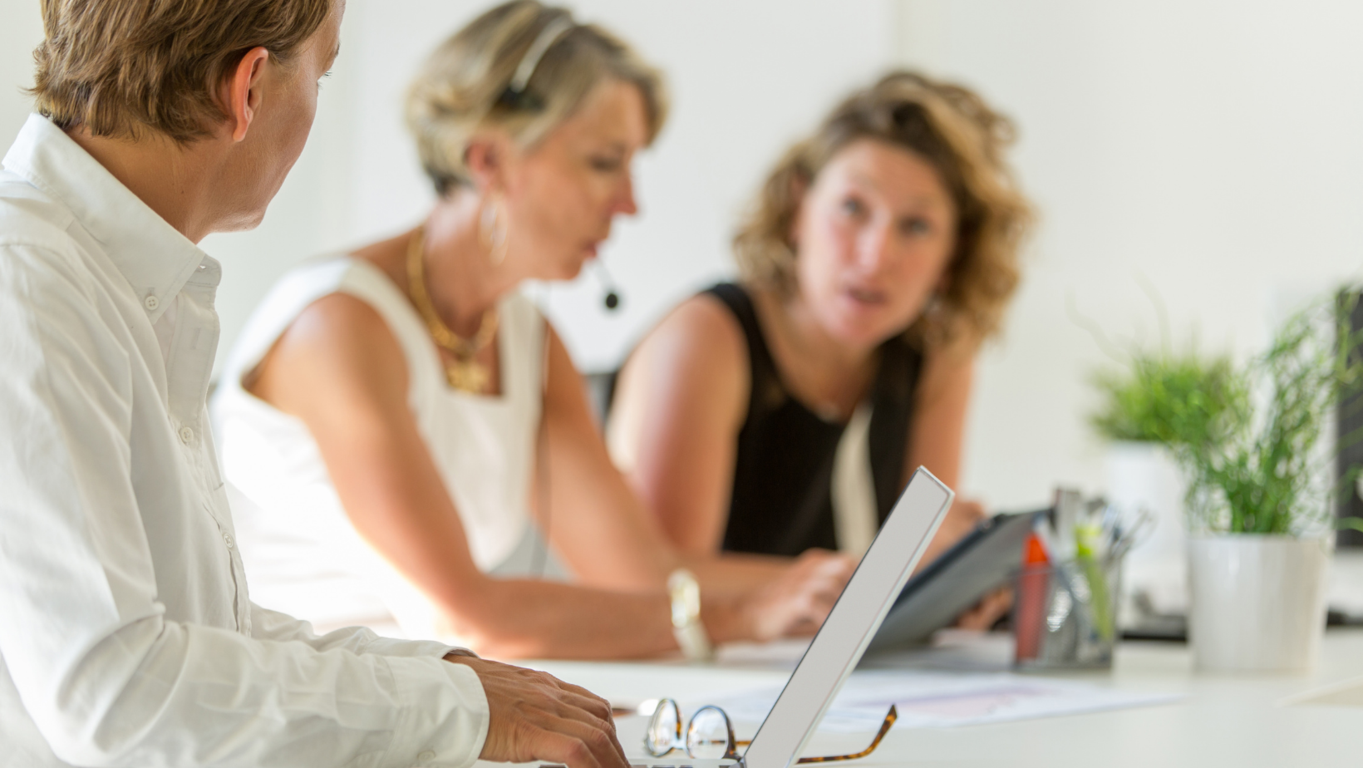 Trabaja más, paga menos. 