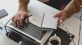 Ahorra dinero en tu negocio con nuestras oficinas virtuales completamente equipadas. 