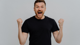 Ahorra en gastos alquilando un espacio de trabajo flexible en el Centro de Negocios LDU. 