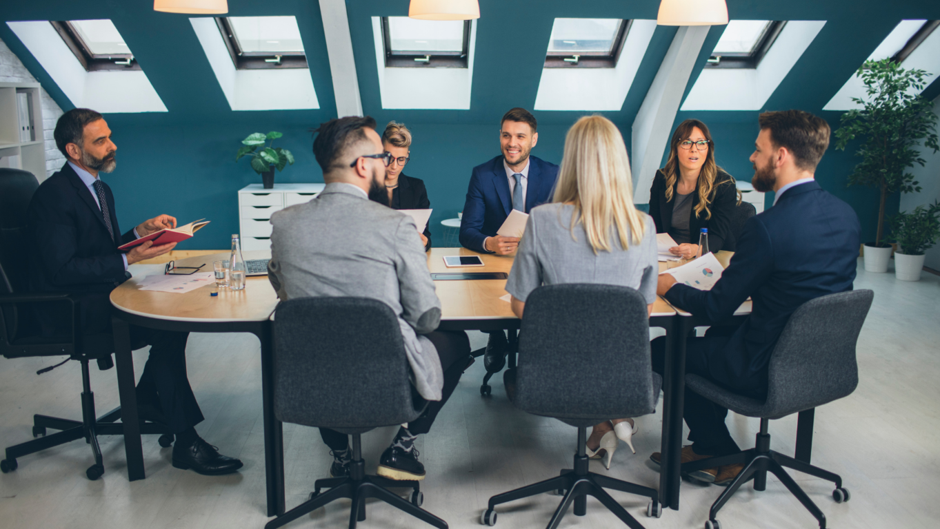 Ahorra tiempo en la búsqueda de tu espacio ideal con nuestros servicios de coworking 